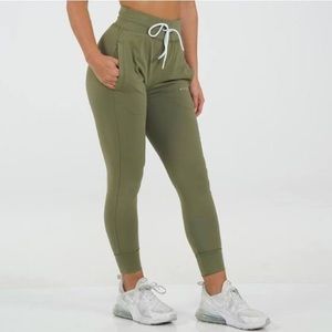 NVGTN olive joggers size M, NWT